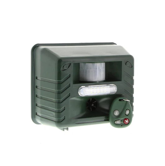 Woodpecker Deterrent: Ultrasonic Bird Repeller for Outdoor Pest Control