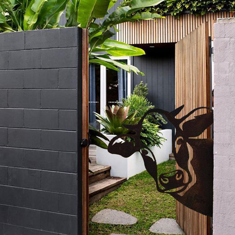 Elegant Metal Garden Art for Outdoor Spaces