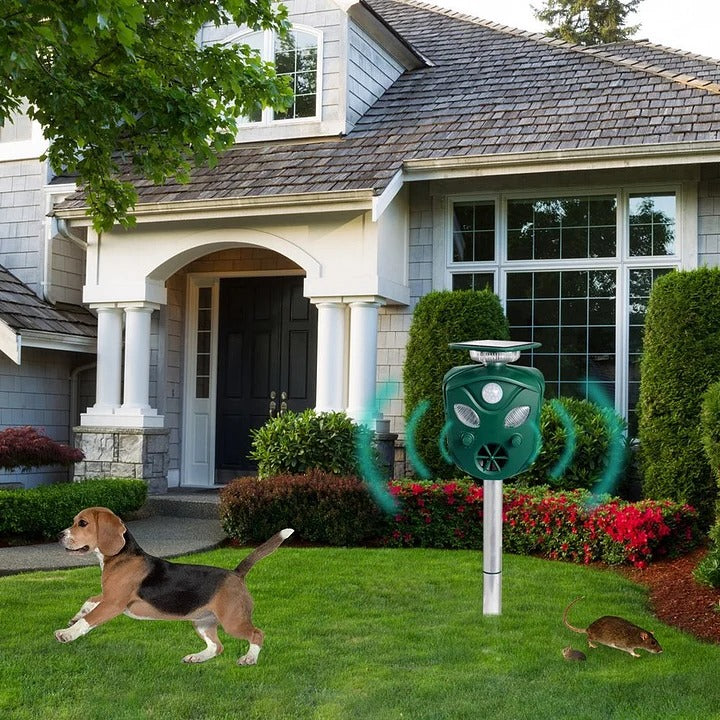 360° Solar Ultrasonic Animal Deterrent — Eco-Friendly Outdoor Pest Repeller