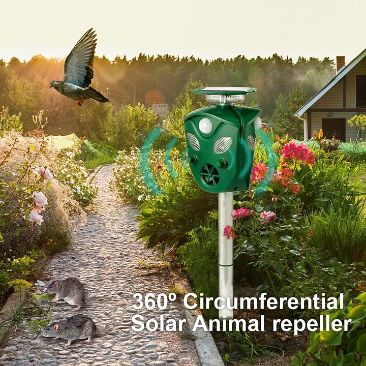 360° Solar Ultrasonic Animal Deterrent — Eco-Friendly Outdoor Pest Repeller