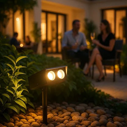 Solar LED Multi-Zoom Spotlight with Adjustable Zoom