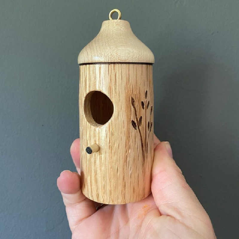 Handcrafted Wooden Hummingbird House - A Charming Gift for Nature Lovers